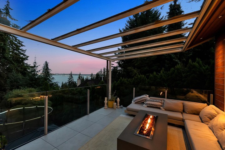 Photo 17 at 3706 Southridge Place, Westmount WV, West Vancouver