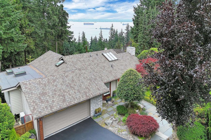 Photo 16 at 3706 Southridge Place, Westmount WV, West Vancouver