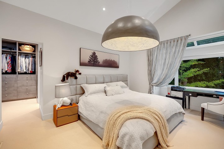 Photo 7 at 3706 Southridge Place, Westmount WV, West Vancouver