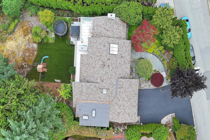 Photo 5 at 3706 Southridge Place, Westmount WV, West Vancouver