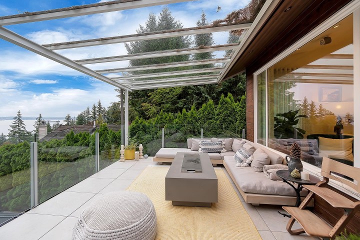 Photo 33 at 3706 Southridge Place, Westmount WV, West Vancouver