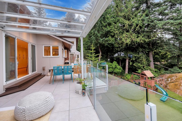 Photo 37 at 3706 Southridge Place, Westmount WV, West Vancouver