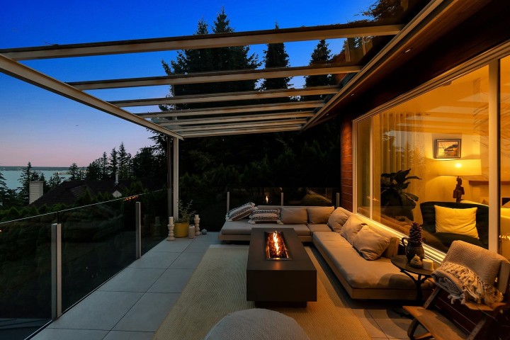 Photo 15 at 3706 Southridge Place, Westmount WV, West Vancouver