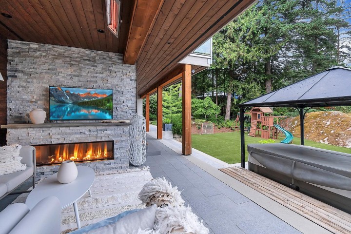 Photo 11 at 3706 Southridge Place, Westmount WV, West Vancouver