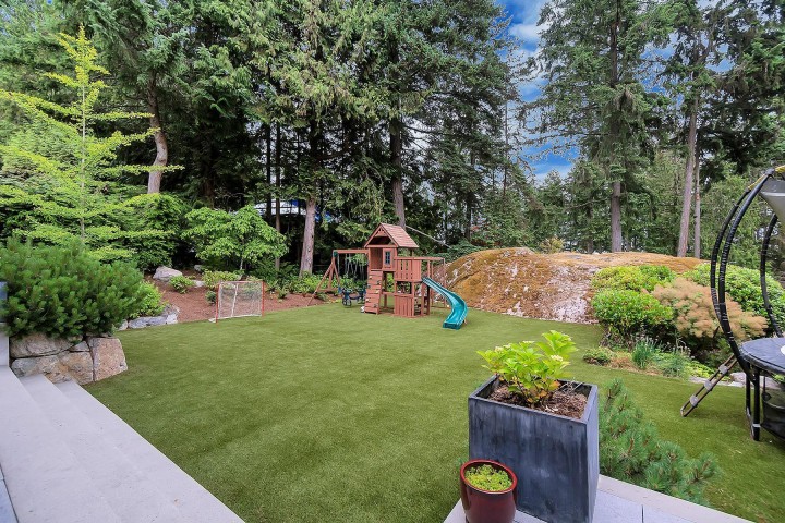 Photo 40 at 3706 Southridge Place, Westmount WV, West Vancouver