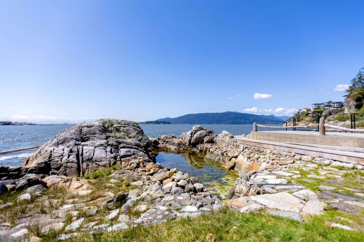 Photo 13 at 5252 Marine Drive, Caulfeild, West Vancouver