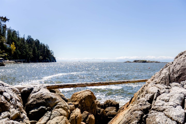 Photo 18 at 5252 Marine Drive, Caulfeild, West Vancouver