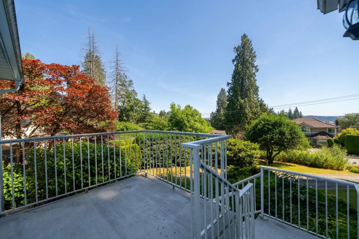 Photo 3 at 1371 Mathers Avenue, Ambleside, West Vancouver