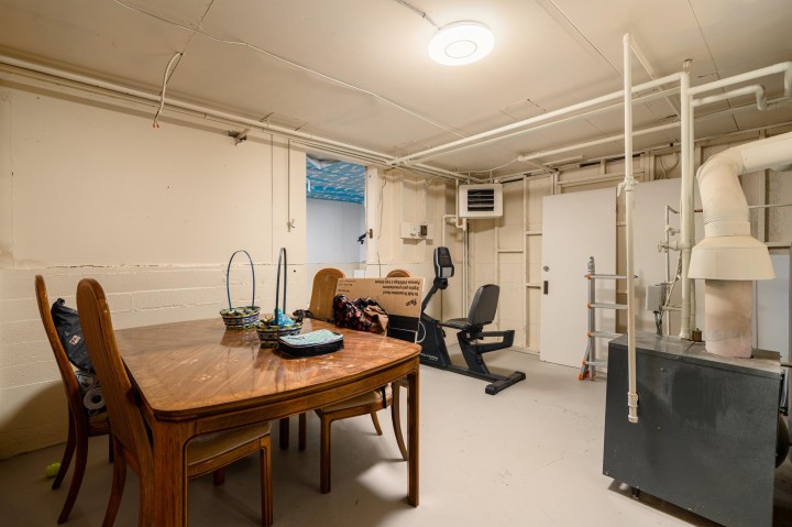 Photo 28 at 1371 Mathers Avenue, Ambleside, West Vancouver