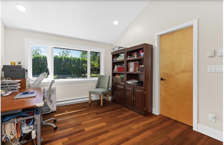 Photo 17 at 81 Morven Drive, Glenmore, West Vancouver