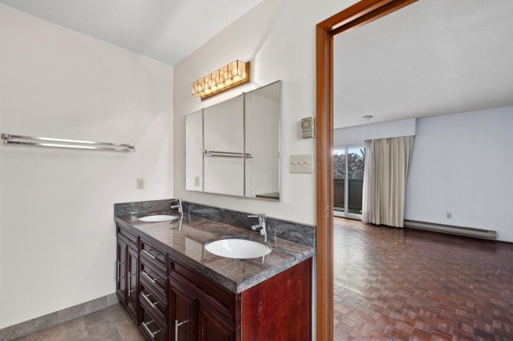 Photo 25 at 2676 W 33rd Avenue, MacKenzie Heights, Vancouver West