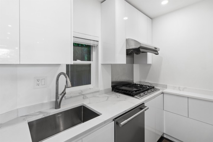 Photo 10 at 4379 Ross Crescent, Cypress, West Vancouver