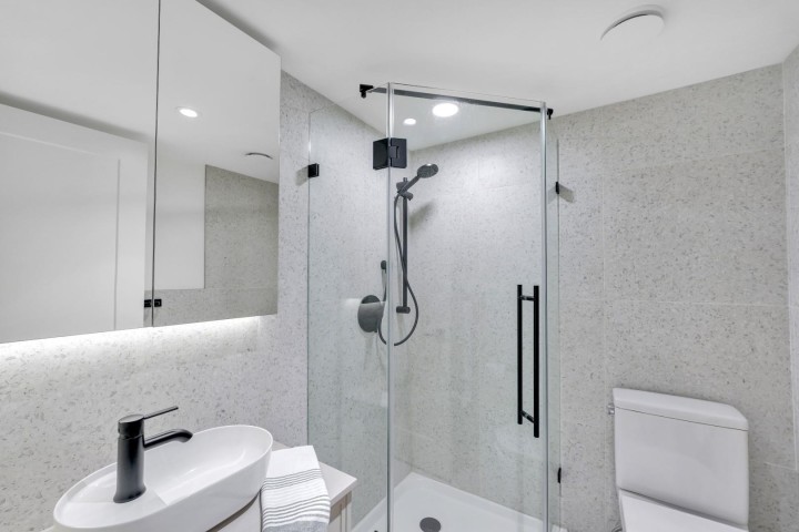 Photo 9 at 6 - 632 E 3rd Street, Lower Lonsdale, North Vancouver