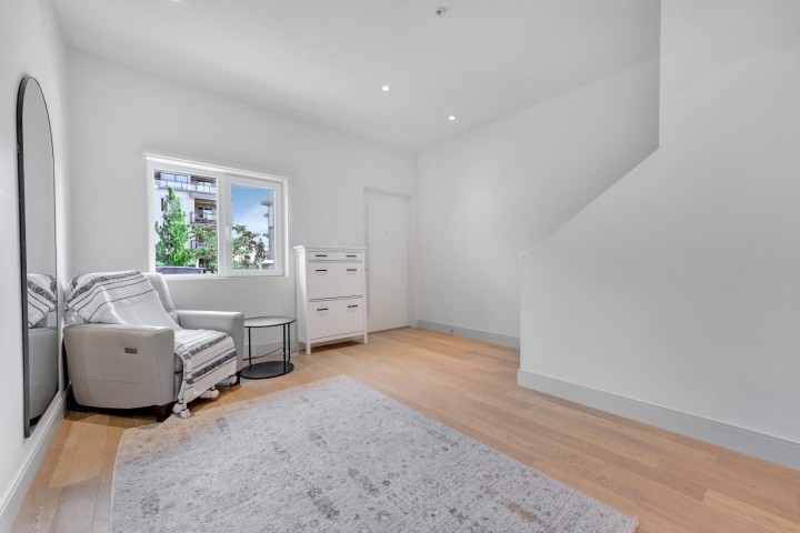 Photo 8 at 6 - 632 E 3rd Street, Lower Lonsdale, North Vancouver