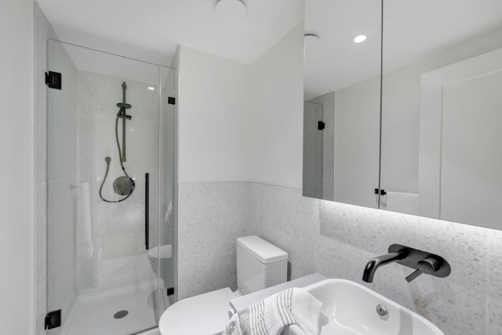 Photo 21 at 6 - 632 E 3rd Street, Lower Lonsdale, North Vancouver