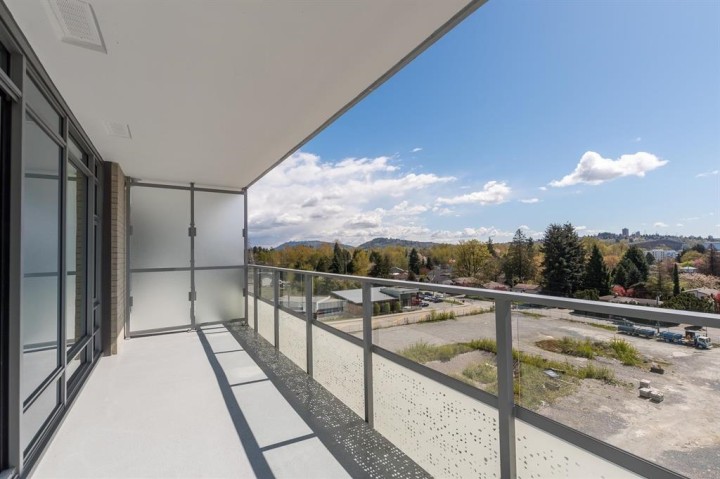 Photo 23 at 610 - 1500 Fern Street, Lynnmour, North Vancouver