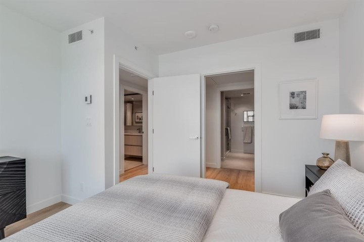 Photo 14 at 610 - 1500 Fern Street, Lynnmour, North Vancouver