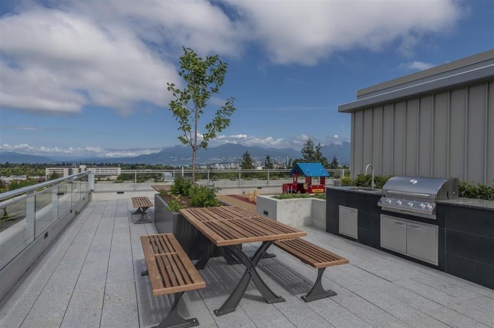 Photo 4 at 306 - 4988 Cambie Street, Cambie, Vancouver West