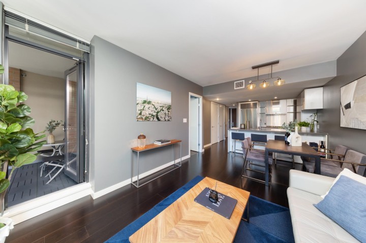 Photo 12 at 2005 - 788 Richards Street, Downtown VW, Vancouver West