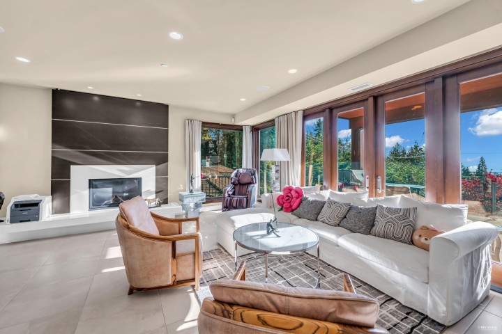 Photo 6 at 4742 Caulfeild Drive, Caulfeild, West Vancouver