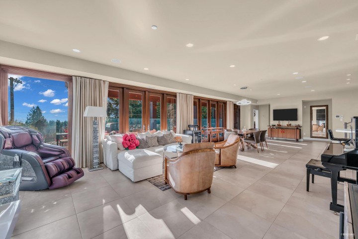 Photo 8 at 4742 Caulfeild Drive, Caulfeild, West Vancouver