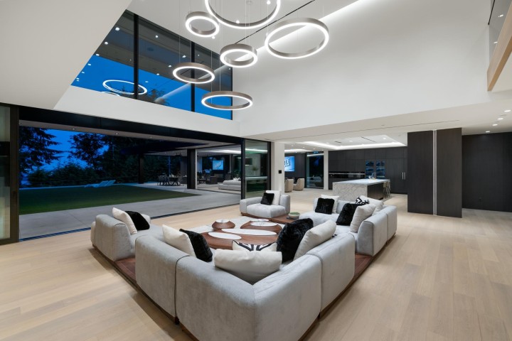 Photo 12 at 690 Knockmaroon Road, British Properties, West Vancouver