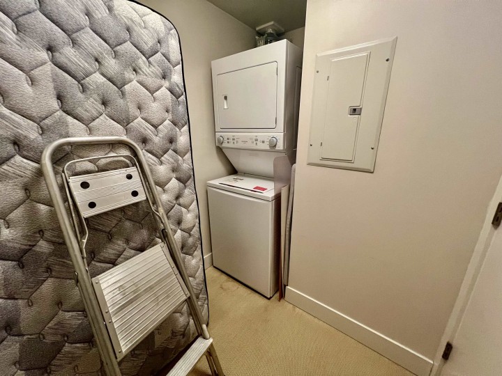 Photo 14 at 201 - 6080 Iona Drive, University VW, Vancouver West