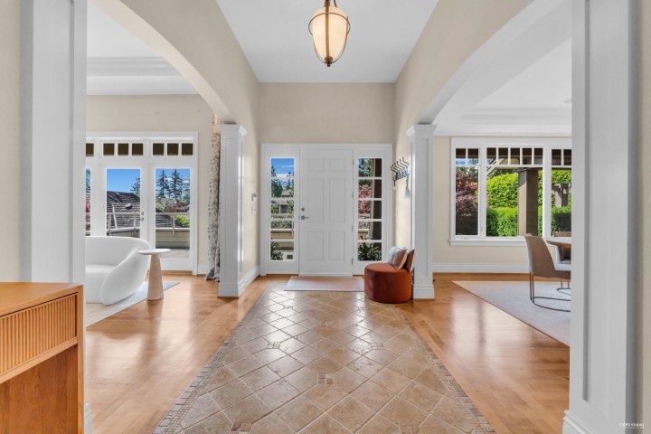 Photo 3 at 4513 Caulfeild Lane, Caulfeild, West Vancouver