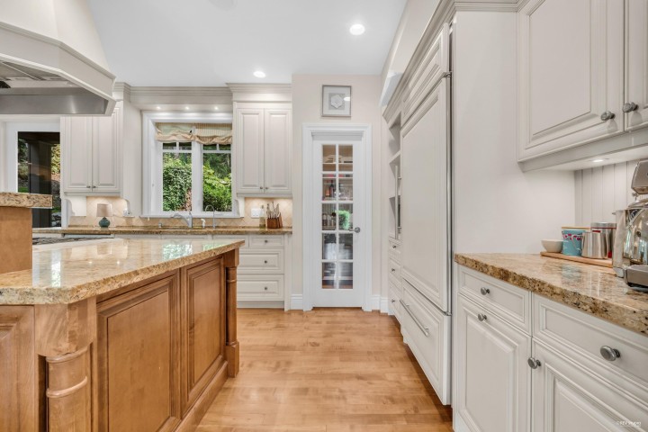 Photo 14 at 4513 Caulfeild Lane, Caulfeild, West Vancouver