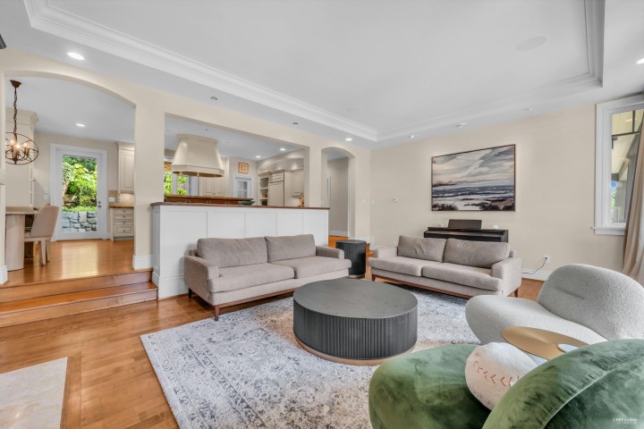 Photo 18 at 4513 Caulfeild Lane, Caulfeild, West Vancouver