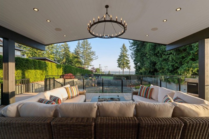 Photo 1 at 105 Monte Vista Court, Upper Lonsdale, North Vancouver