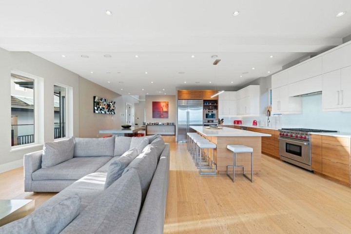 Photo 14 at 105 Monte Vista Court, Upper Lonsdale, North Vancouver