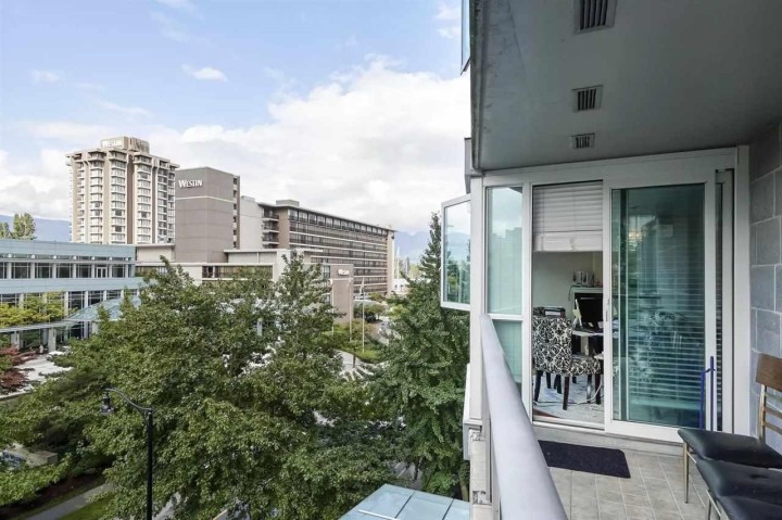 Photo 10 at 505 - 560 Cardero Street, Coal Harbour, Vancouver West