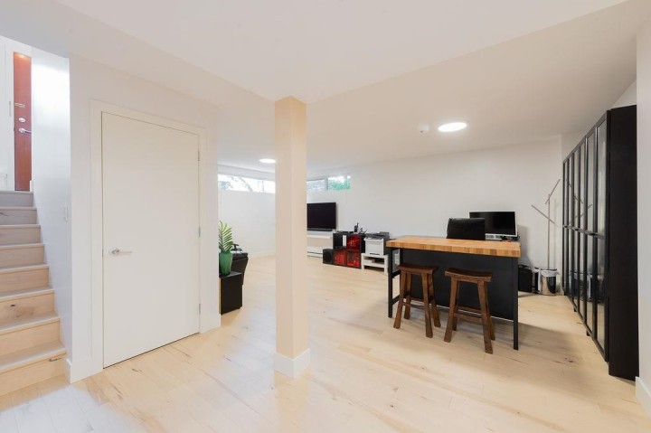 Photo 28 at 5952 Chancellor Mews, University VW, Vancouver West