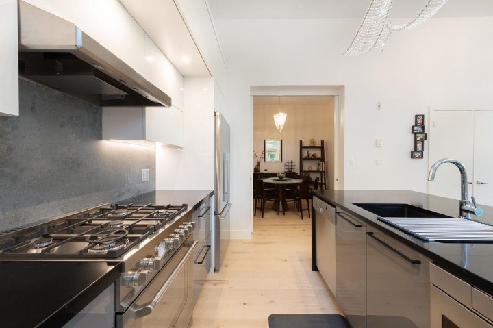 Photo 4 at 5952 Chancellor Mews, University VW, Vancouver West