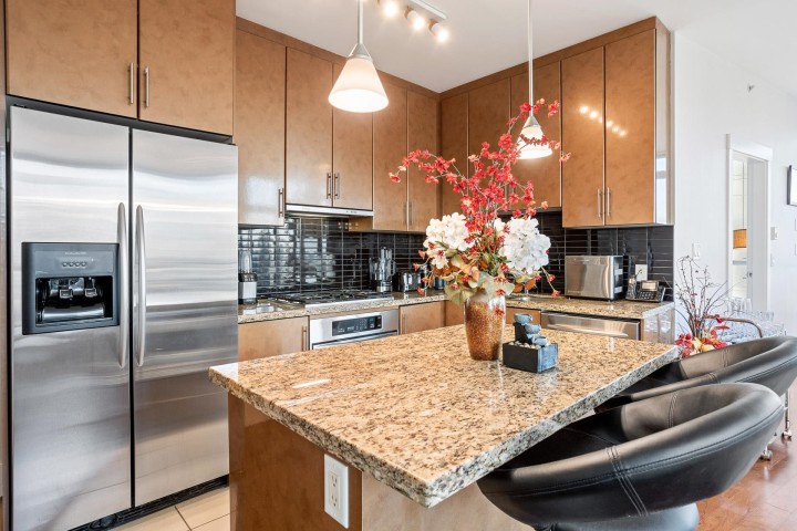 Photo 26 at 3303 - 1189 Melville Street, Coal Harbour, Vancouver West