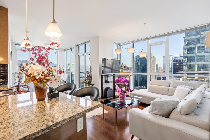 Photo 22 at 3303 - 1189 Melville Street, Coal Harbour, Vancouver West