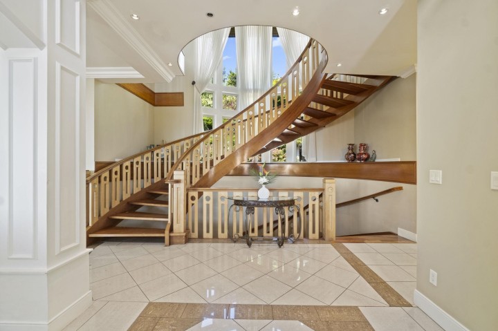 Photo 7 at 2523 Marr Creek Court, Whitby Estates, West Vancouver