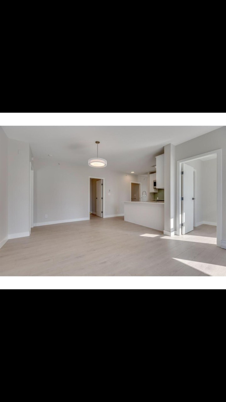 Photo 5 at 907 - 480 Robson Street, Downtown VW, Vancouver West