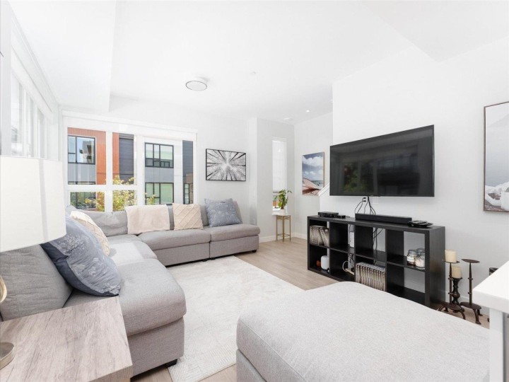 Photo 6 at 13 - 2728 Acadia Road, University VW, Vancouver West