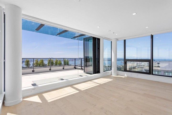 Photo 13 at 1602 - 135 E 13th Street, Central Lonsdale, North Vancouver