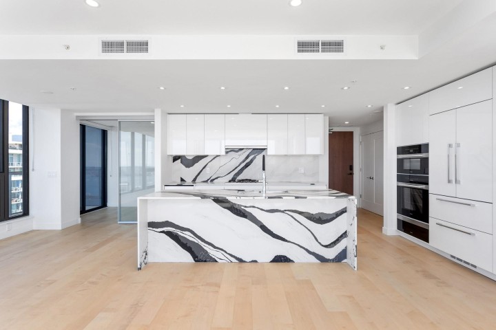 Photo 7 at 1602 - 135 E 13th Street, Central Lonsdale, North Vancouver