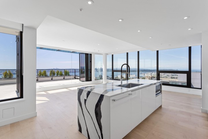 Photo 5 at 1602 - 135 E 13th Street, Central Lonsdale, North Vancouver