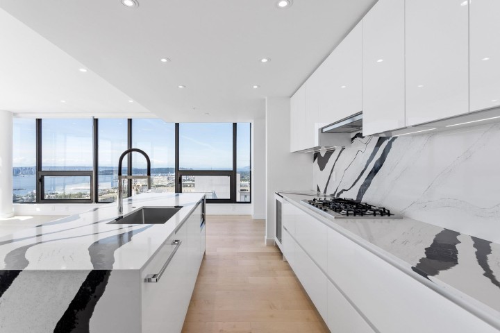 Photo 9 at 1602 - 135 E 13th Street, Central Lonsdale, North Vancouver