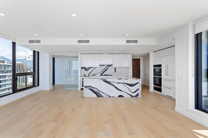 Photo 11 at 1602 - 135 E 13th Street, Central Lonsdale, North Vancouver