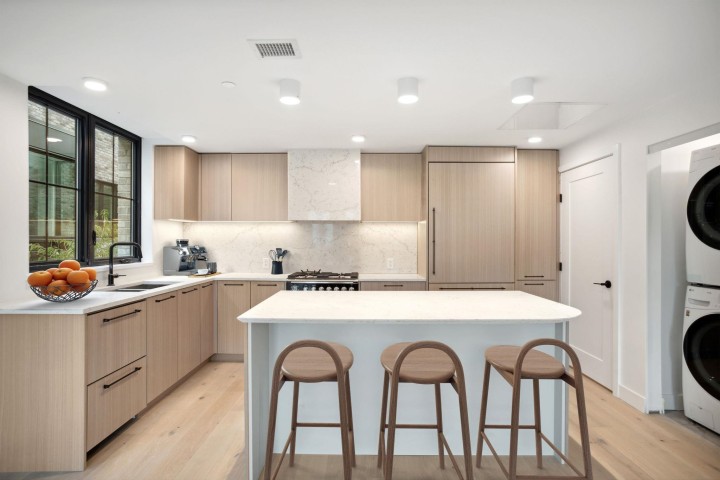 Photo 3 at 101 - 157 W King Edward Avenue, Cambie, Vancouver West