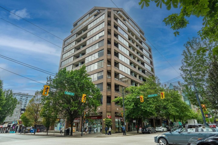 Photo 3 at 1012 - 1010 Howe Street, Downtown VW, Vancouver West