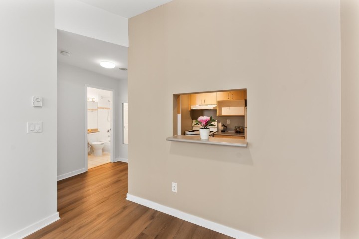 Photo 14 at 1012 - 1010 Howe Street, Downtown VW, Vancouver West