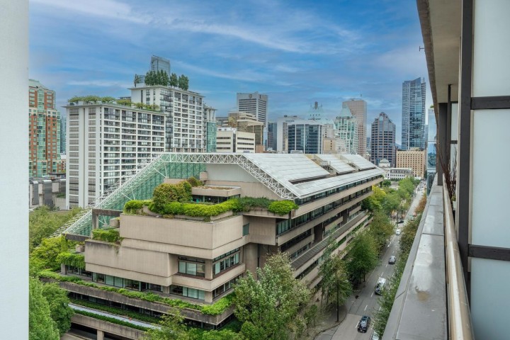 Photo 18 at 1012 - 1010 Howe Street, Downtown VW, Vancouver West