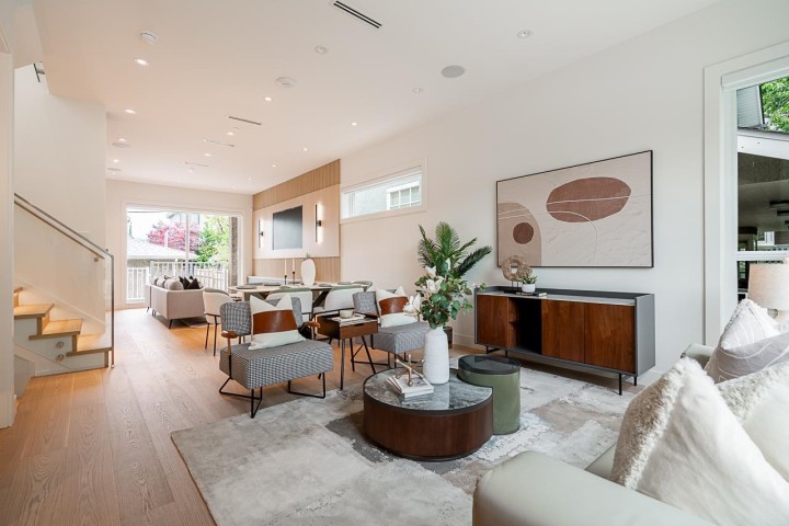 Photo 2 at 2561 W 2nd Avenue, Kitsilano, Vancouver West